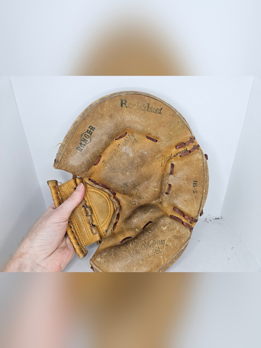 Vintage Ranger Catchers Mit S-191 Professional Model Rawhide Laced  Used Conditi